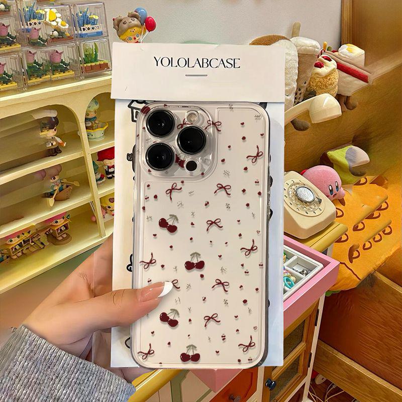 Мягкий чехол «Цветущая сакура» для моделей Apple 16 Pro Max, 14, 15 и 16