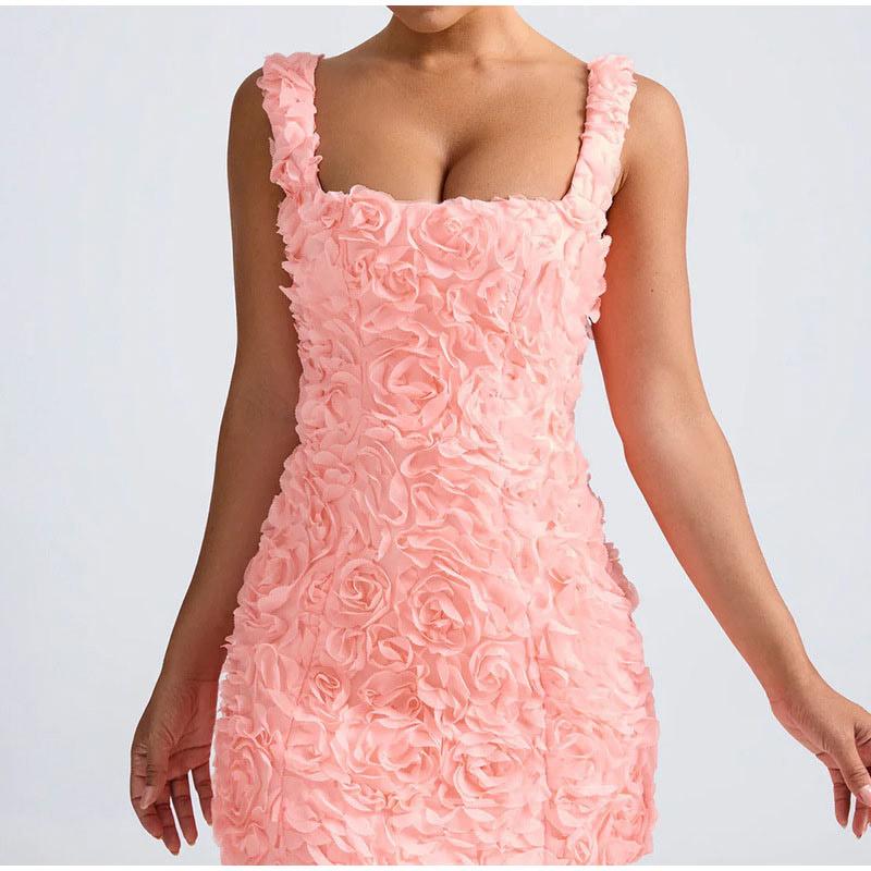 Лето 2025 года, сексуальное квадратное воротничок, 3D-цветок, облегающее, без рукавов, без бретелек, короткое платье, модная женская одежда, мини-платья