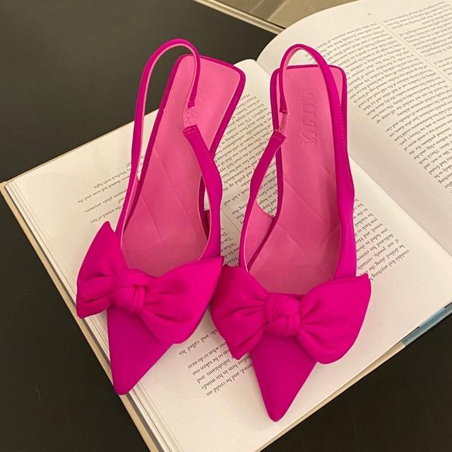 Женская обувь с острым носком, неглубокий телесный цвет с розовым бриллиантом на низком каблуке с ремешками сзади, женские зеленые босоножки на каблуке с бабочкой и узлом