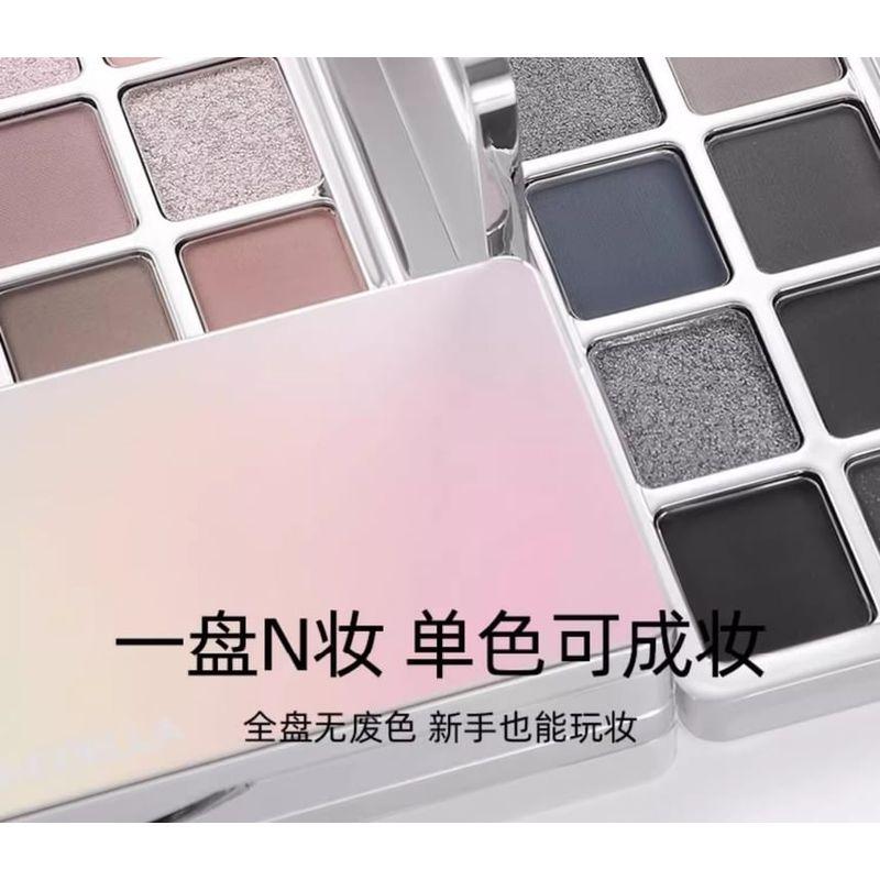 SHEDELLA - Dreamy Eyeshadow Palette - A Little Blue