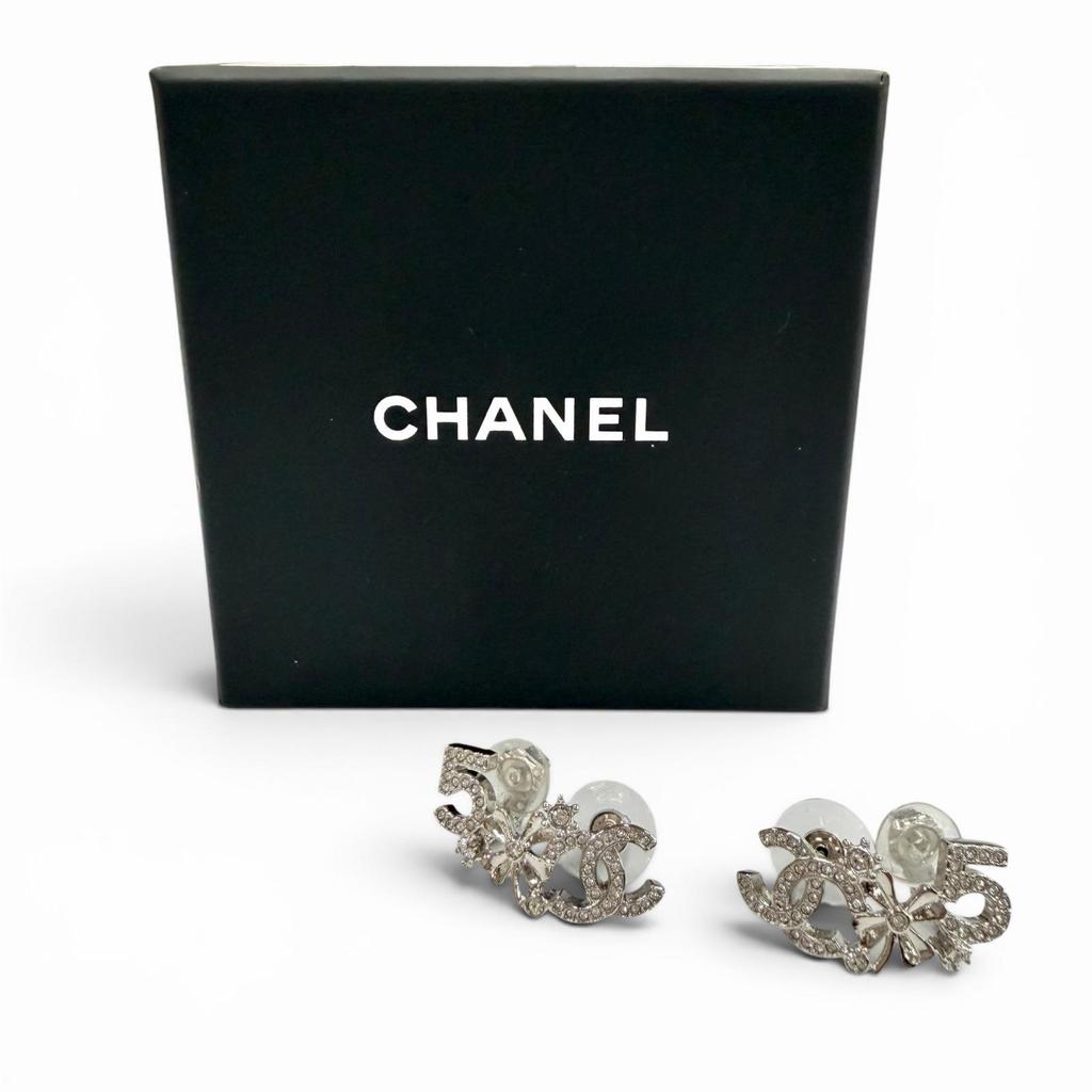 Отличные серьги CHANEL Серебристые Женские B23P Б/у
