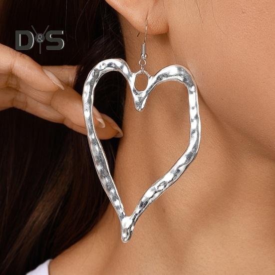 1 Pair Love Earrings Retro Exaggerated Style Polished Zinc Alloy Hook Earrings Party Club Cosplay Hanging Earrings Ear Jewelry