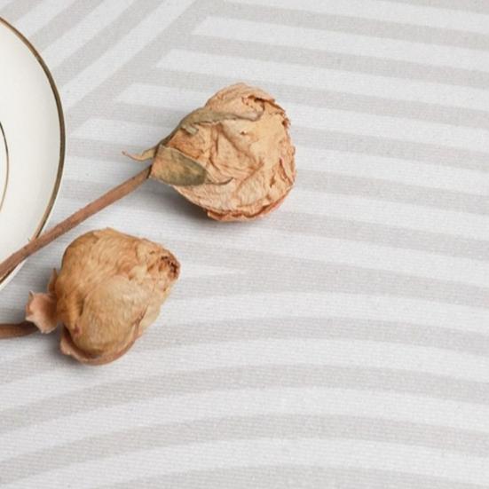 Коврик для гольфа, складной паттинг-грин, коврик для практики паттинга для помещений и улицы с противоскользящей подложкой для использования дома, в офисе, комнате, на заднем дворе