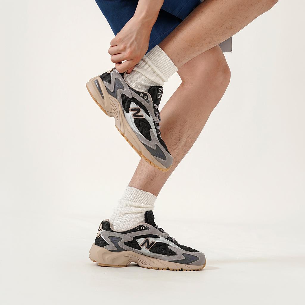 New Balance Кроссовки унисекс 725 Marblehead Phantom Серый металлик-серебристый ML725U