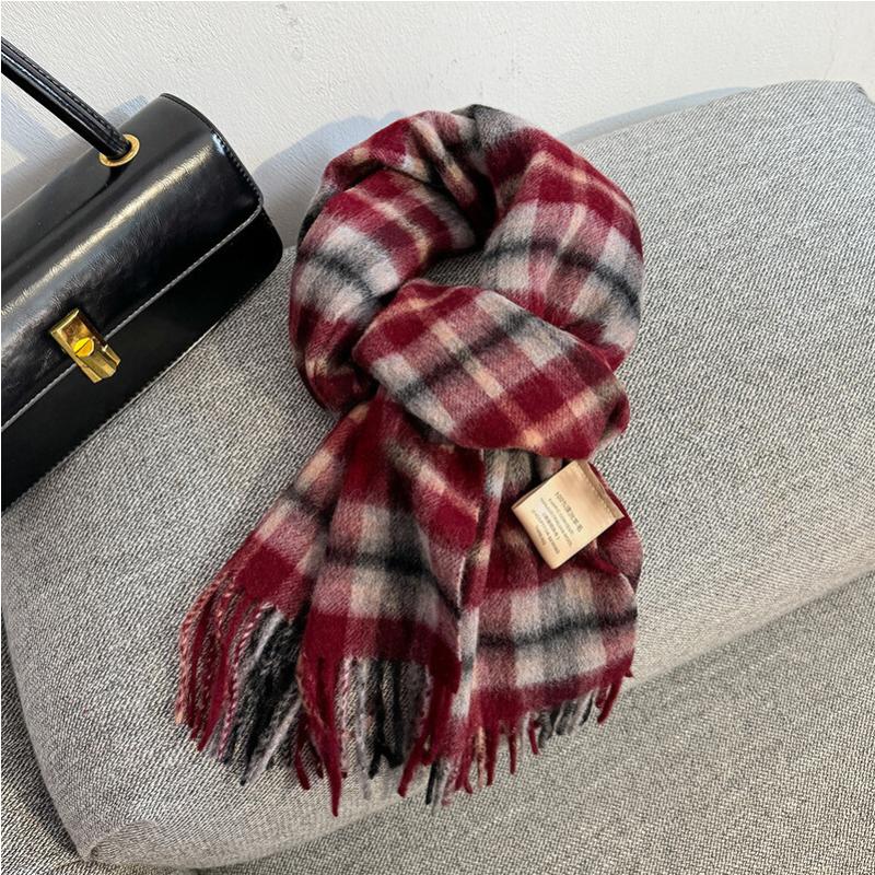 100% Pure Wool Scarf Female Winter Warm Cashmere Shawl Checkerboard Grain Design Couple Accessory Premium Sense Windproof Scarf