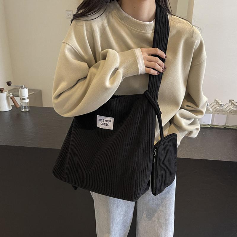 Модная универсальная сумка через плечо для колледжа, вельветовая квадратная сумка для женщин, большая вместимость, для отдыха, портативная сумка через плечо