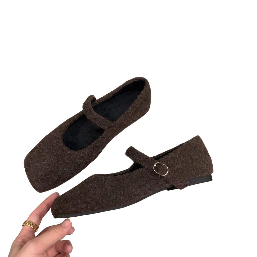 Корейская версия женских туфель Мэри Джейн на плоской подошве, новые осенне-зимние черные нежные универсальные туфли из плюша 2024 года