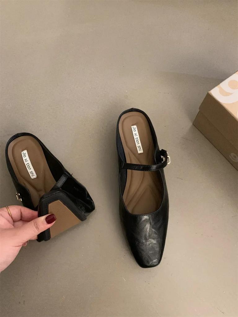 Женские плоские сандалии Пляжные мюли Плоские тапочки Мелкие фиолетовые шлепанцы Летние повседневные тапочки Удобный дизайн Плиссированная обувь