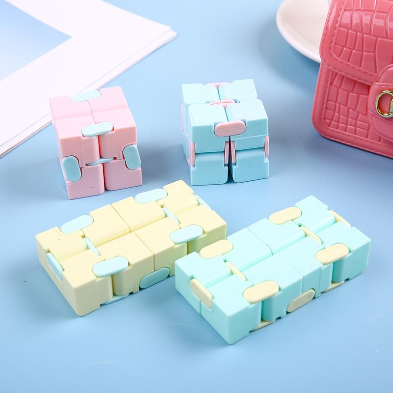Трансграничные игральные кости с откидным карманом, кубик Рубика, креативный палец, кубик Рубика, декомпрессионное отверстие