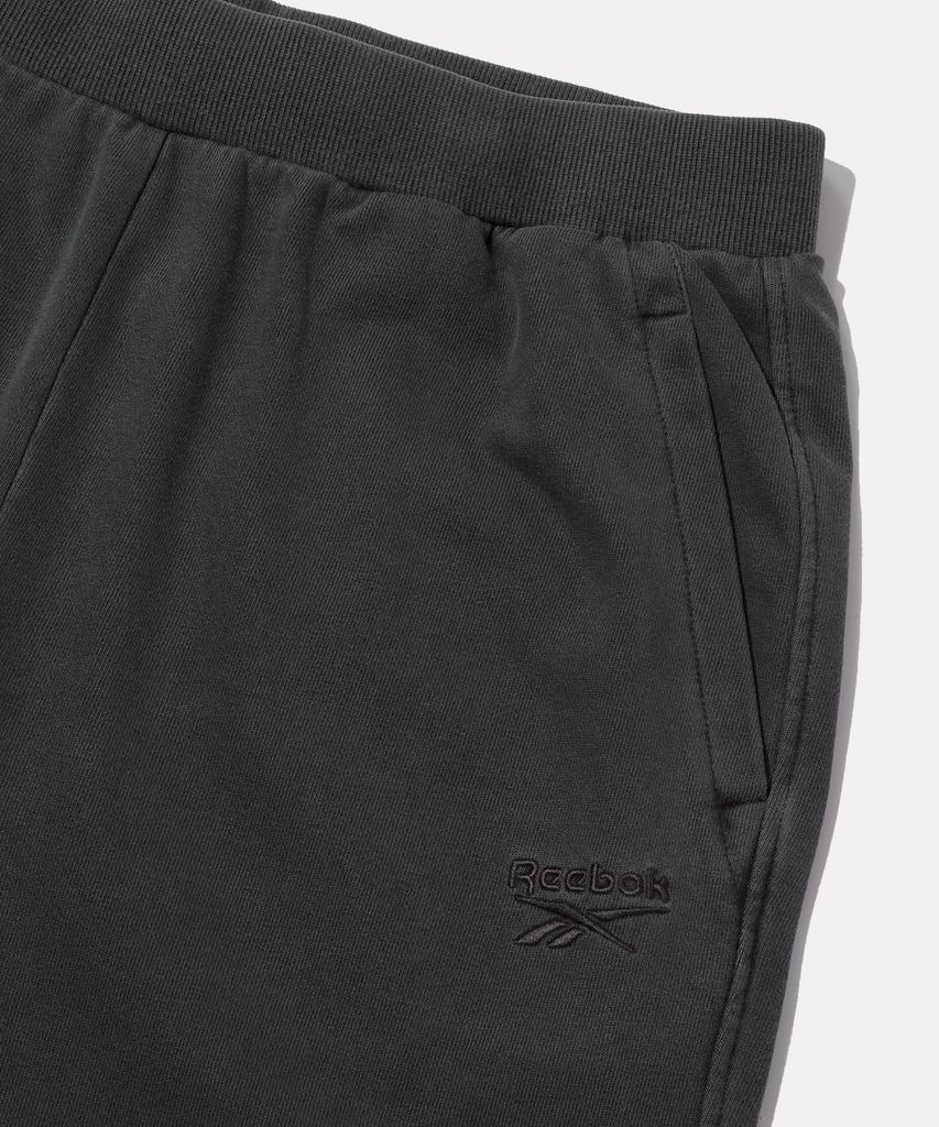 Reebok Широкие брюки-джоггеры свободного кроя, окрашенные garment-dyed - Черный