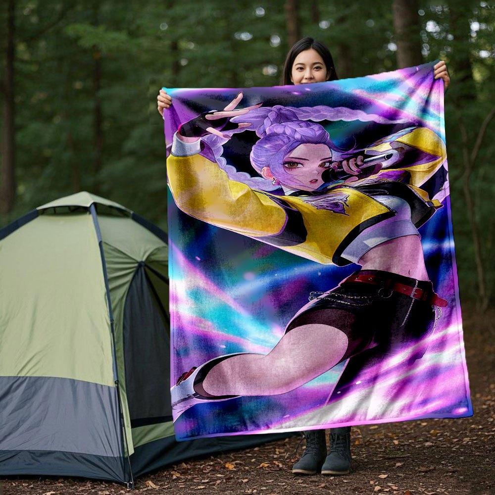 "Vivid Purple Hair Girl with Microphone Art Print T-Shirt"Blanket Lightweight Flannel Throw Blanket for Sofa, Bed, Travel, Camping, Livingro