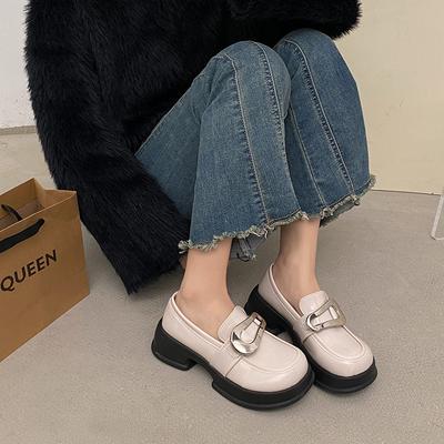 Ретро-туфли с круглым носком черного цвета, женские кожаные туфли 2025 года, новые осенне-зимние туфли в британском стиле на толстом каблуке, универсальные французские мокасины на платформе