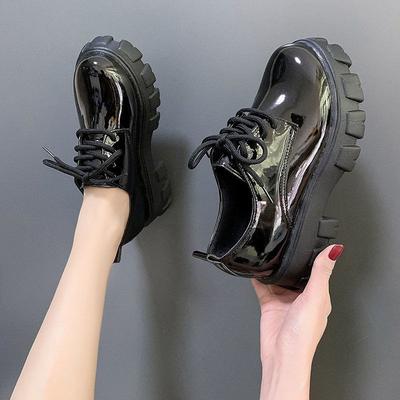 Модные женские лоферы большого размера на черной платформе из кожи, обувь в стиле брит-шик, универсальные лоферы с круглым носком на шнуровке