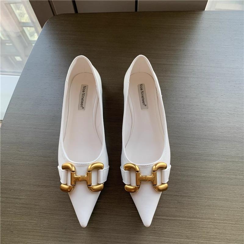 Модные балетки для женщин Весна и Осень 2025 Новые туфли с острым носком женские больших размеров 42 43 44 лоферы женские роскошные туфли