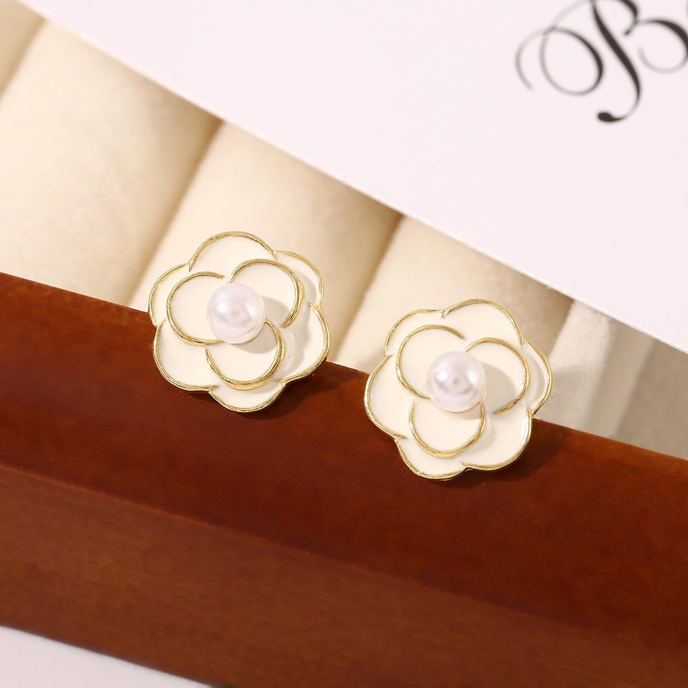 Серебряные игольчатые маленькие ароматные серьги-гвоздики с жемчугом в виде цветка ветра, легкие роскошные серьги в стиле знаменитостей, элегантные серьги в стиле ретро, модные серьги High Sense