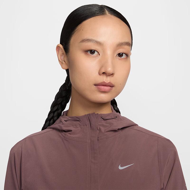 Nike Женская повседневная куртка-анорак для commuters