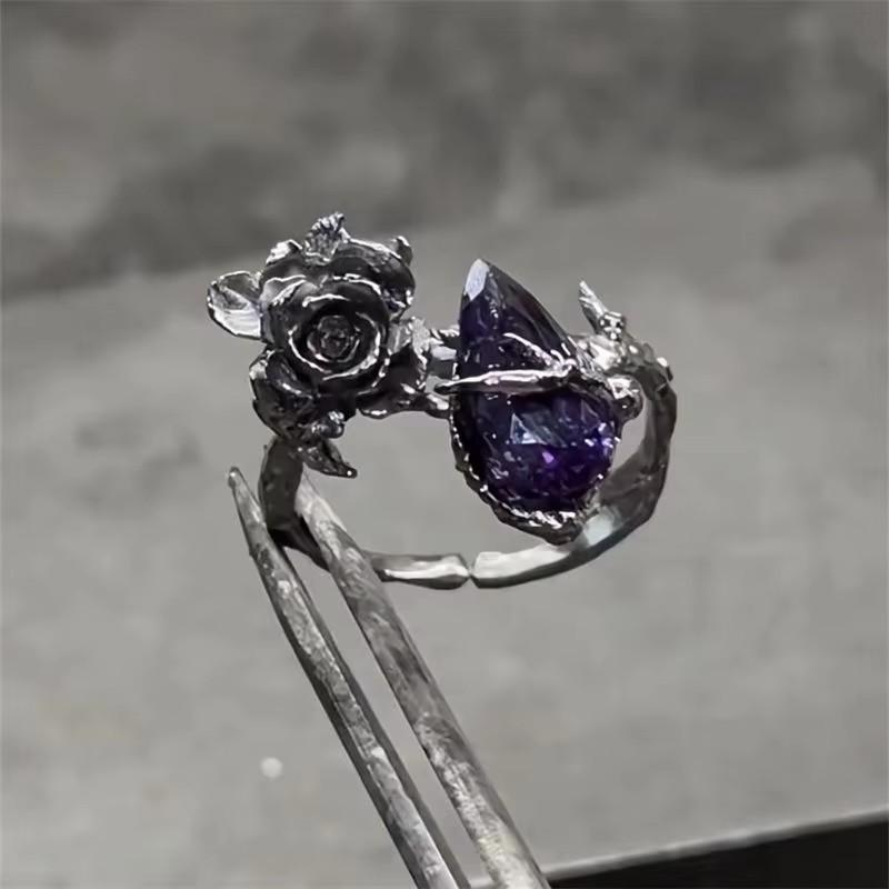 Retro Old Black Rose Index Finger Ring Personalized Three-dimensional Flower Diamond Ring Opening Dark Subculture Ring