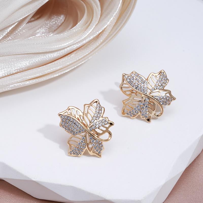 Роскошные женские серьги Kinel с цирконием и кленовым листом