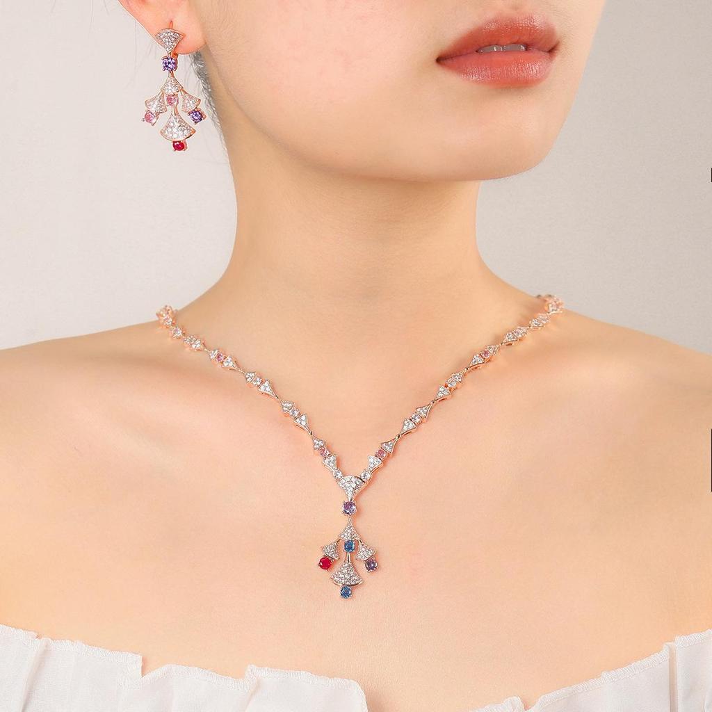 Элегантный набор колье в форме веера и красочных серег с цирконами для женщин - Медь с золотым покрытием