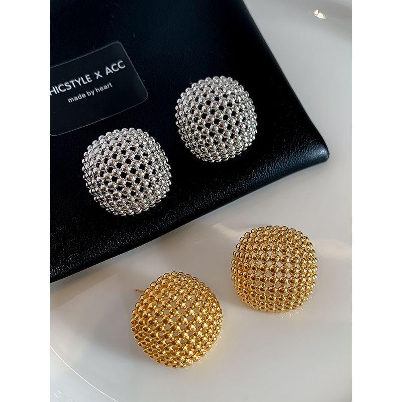 S925 Silver Needle European and American Style Metal Woven Hollow Ball Earrings, Stylish and Trendy Earrings for Women, Light Luxury and Fashionable