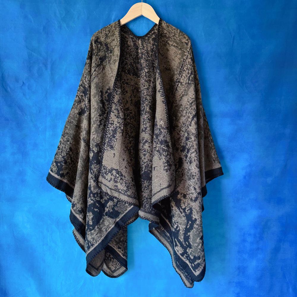Kawanishi Women's Yunnan Ethnic Shawl: Autumn/Winter Cloak & Scarf for Tibet Seaside Outfits