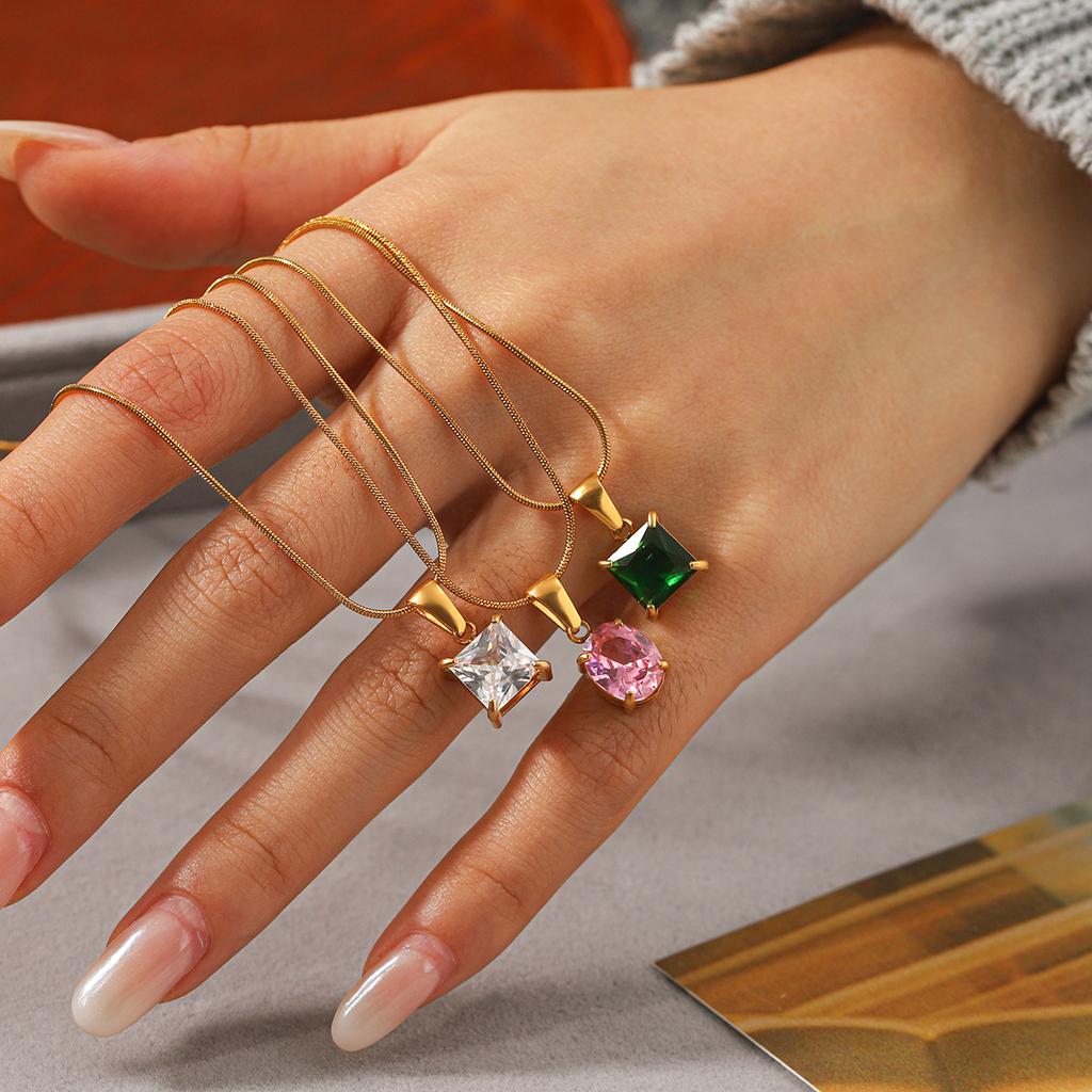 Euro-American Ins style minimalist zircon women's pendant light luxury high-end clavicle chain necklace stainless steel