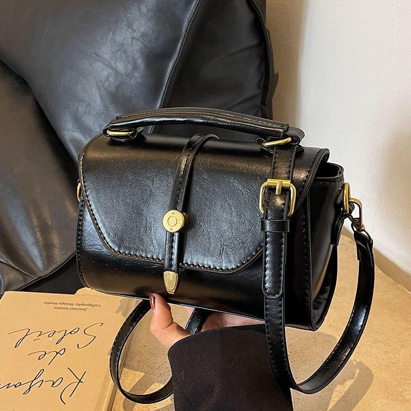 Autumn and Winter High-end Sense Exquisite Niche Design Handbag Women's 2025 New Korean Version Fashion Messenger Small Square Bag