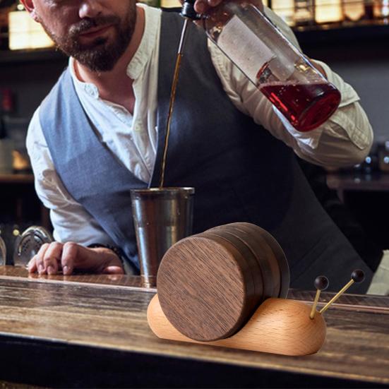 Snail Coaster Set of 5 Wooden Cup Mat Snail Shaped Decoration Heat Resistant Drink Coasters for Table Protection Home Decor