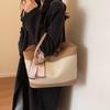 Retro Fashion Shoulder Big Bag Women 2025 New Tote Bag Class Large Capacity Commuter Bag