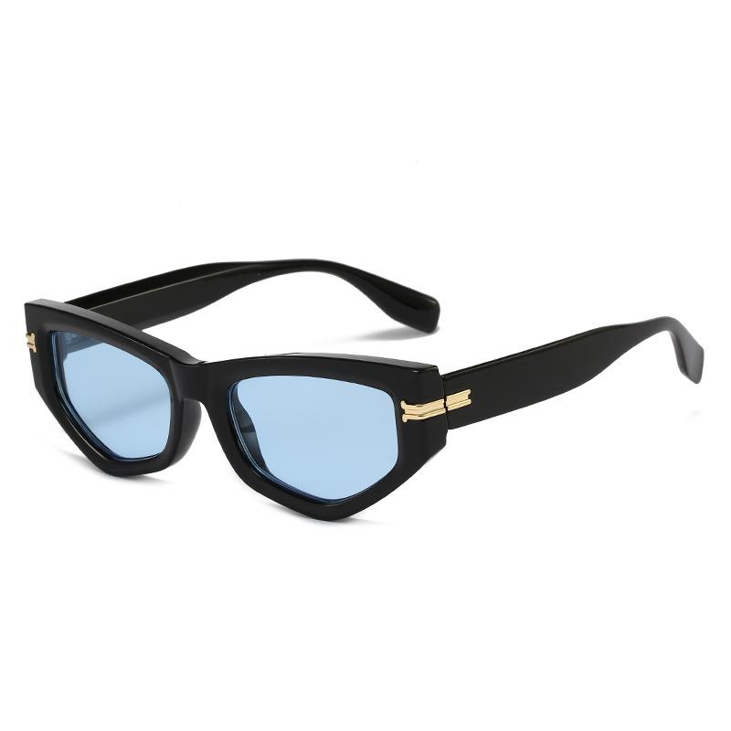 European And American New Cat'S Eye Triangle Internet Celebrity Sunglasses Women'S Versatile Personality Fashion Street Sunglasses