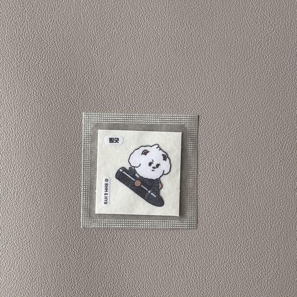 [Б/У] TXT Бомгю Брелок для лица из 4 частей, Торговая карточка, Наклейка, Печенье