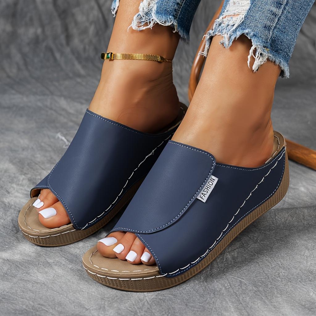 Большие повседневные тапочки на плоской подошве с толстой подошвой для женщин 2025 г. Новые однотонные простые модные тапочки с рыбьим ртом