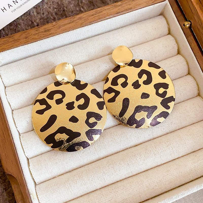 Ретро Гонконгский стиль Серьги-кольца с леопардовым принтом из серебряной иглы Легкая роскошь Высококлассные серьги с темпераментом Нишевые серьги Женские