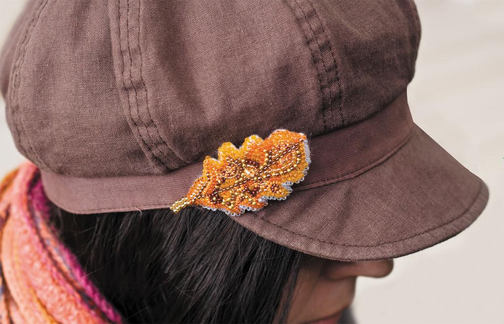 Набор для создания универсального украшения из бисера Абрис Арт Листочек