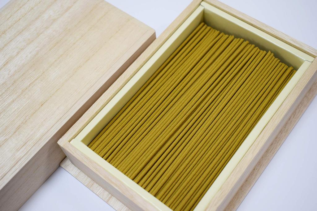 Предмет с подарком Awaji Baikundo благовоние сандаловое дерево благовоние цветок павловния старый горный сандал натуральная ароматическая палочка Новый фестиваль Бон траур