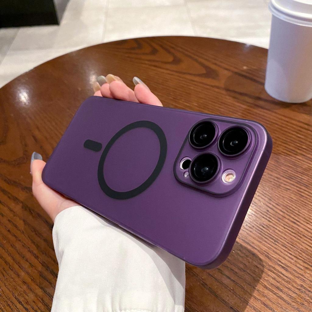 Ультратонкий магнитный чехол для iPhone 15 Pro Max для Apple 14 и 13 — твердый корпус со встроенной пленкой для объектива.