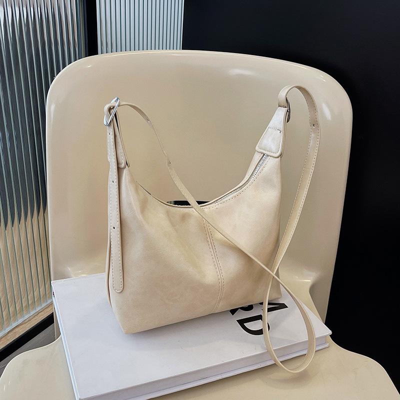 Popular Simple Solid Color Casual Retro Bag Women'S Summer Fashion Shoulder Underarm Tote Bag
