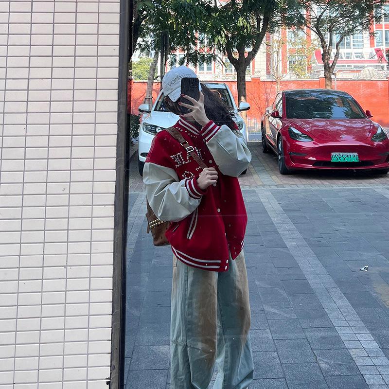 Женская нишевая трендовая свободная красная бейсбольная куртка - Дизайн Весна 2025