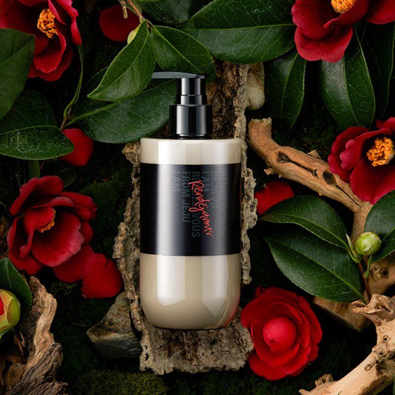 [Розыгрыш бомбочек для ванны] Парфюмированный лосьон для тела La Viancamellia 300 мл