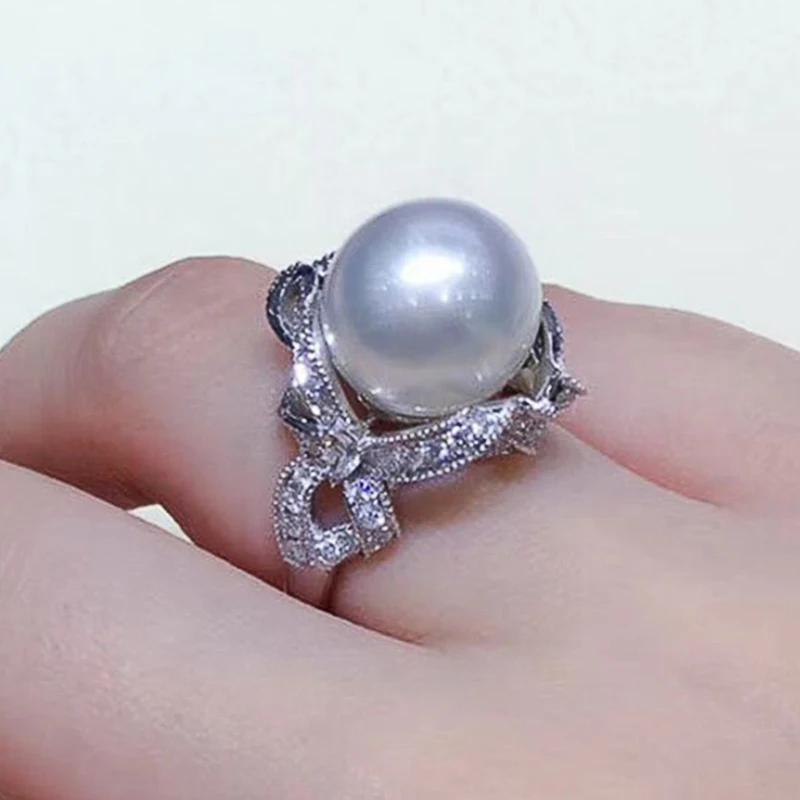 Huitan Elegant Temperament Rings with Imitation Pearl Nobel Gentle Modern Women Accessories Delicate Wedding Engagement Zircon