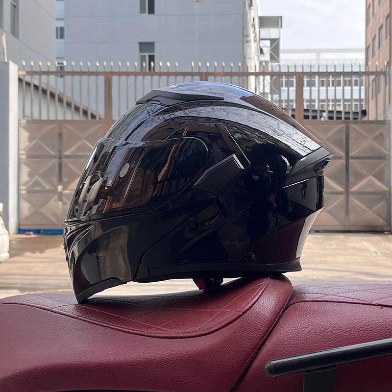Motorcycle Helmets Men's and Women's Locomotive Full Helmets Bluetooth Peel-off Helmets Electric Vehicle Helmets