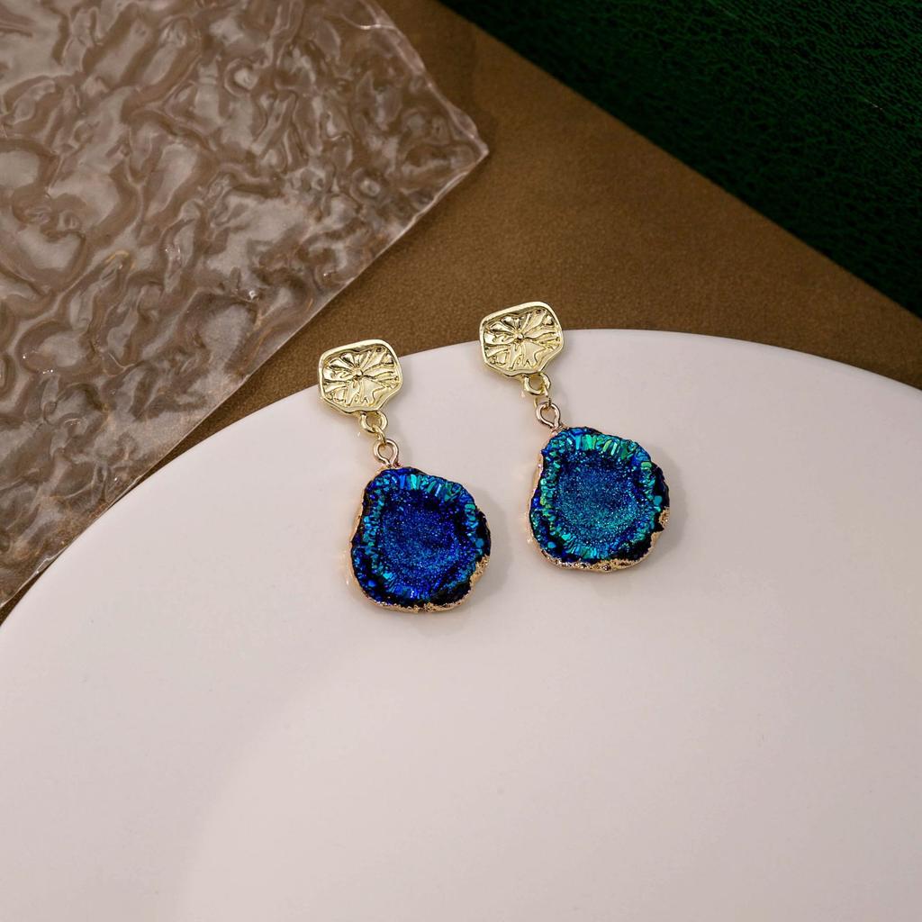 The Secrets of the Ocean, Elegant Blue Metal Earrings with Irregular Folds, Vintage Geometric Elliptical Resin Ear Drops for Women
