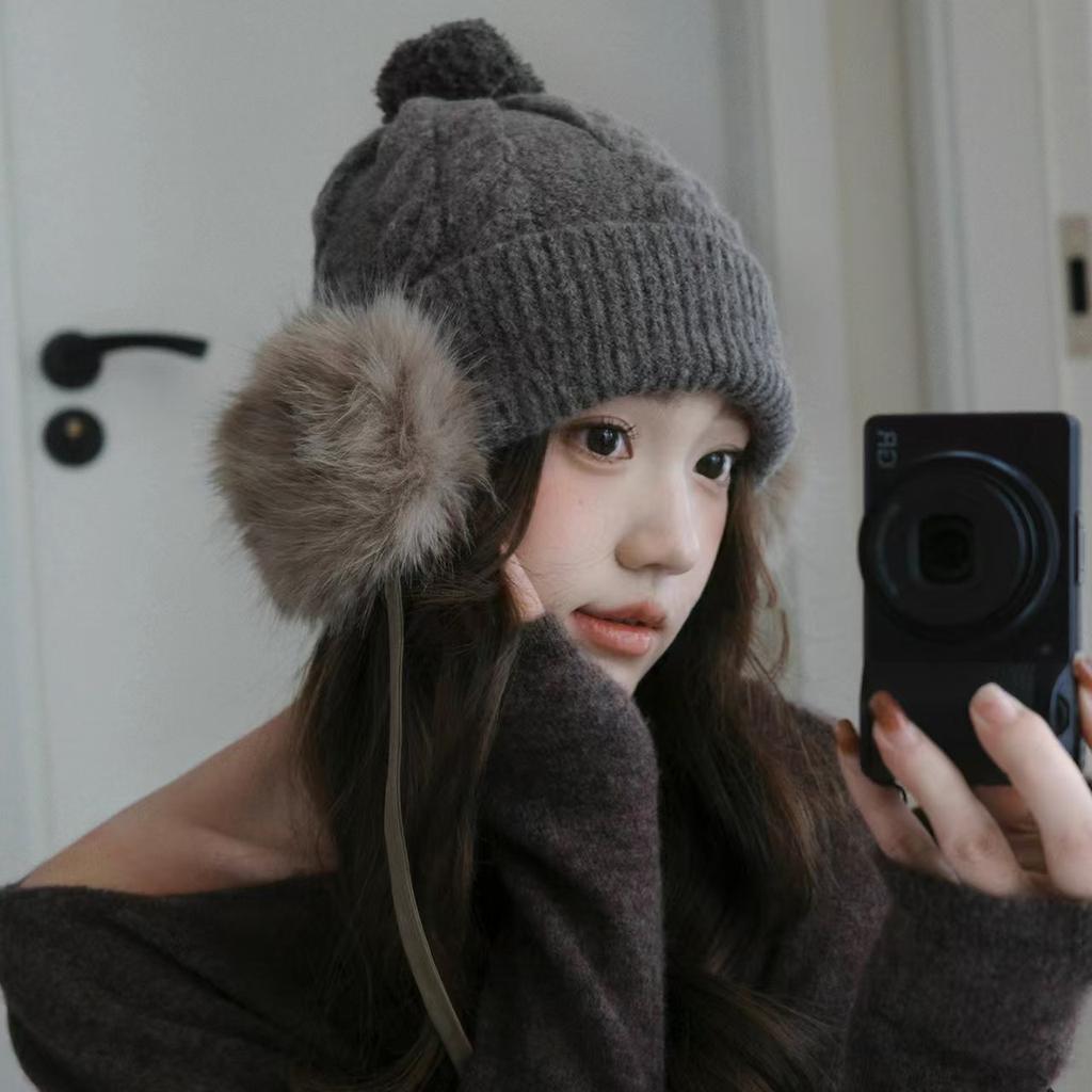 Winter retro hairball strap knitted hat women's versatile warm windproof thickened wool hat showing small face ear protection hat