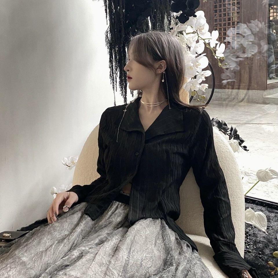 Черные рубашки для женщин, плиссированная блузка на пуговицах, готический стиль, тонкий топ с длинными рукавами, модная винтажная женская одежда Y2k, большие размеры