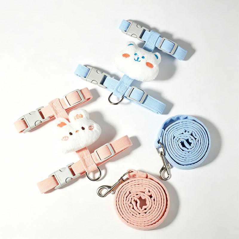 Регулируемая шлейка и поводок для кошек Набор с плюшевым животным Шлейка на грудь для котенка Защита от побега Жилет для прогулок с котенком Товары для домашних животных
