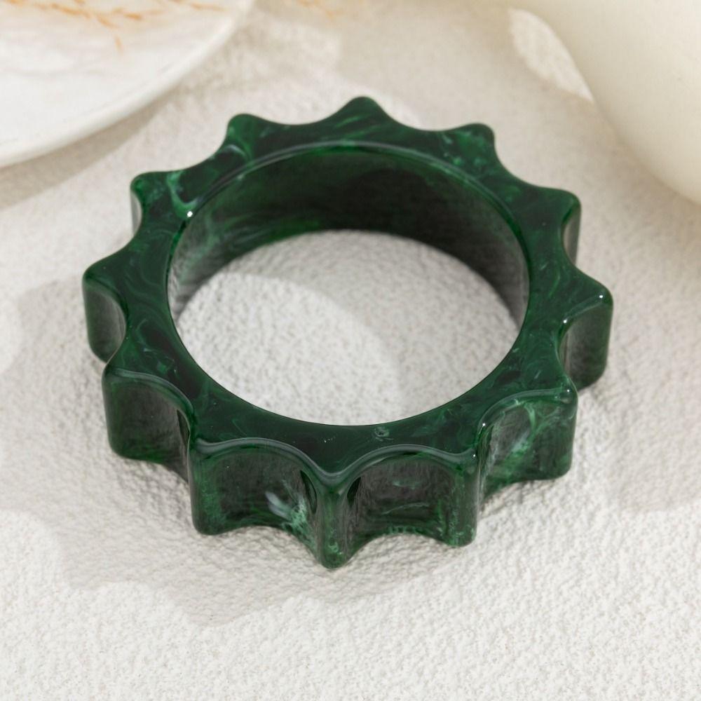 Wave Chunky Bracelets Geometric Retro Hand Ring Wide Resin Bracelet Bangles Jewelry Accessories