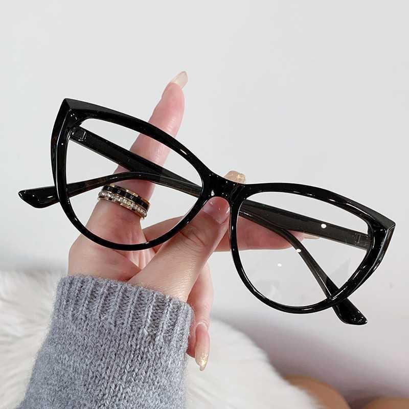Retro Cat Eye Color-Changing Anti-Blue Light Glasses, Advanced Sense, Plain Face And Thin, Can Be Matched With Myopia Frame
