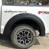 Совместимо с расширителями арок Ford F150 Wide Body 21-25 с заклепками и декоративными накладками
