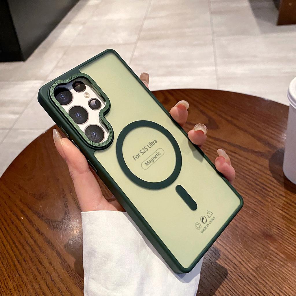 Hardware Camera Frame Frosted Skin Magnetic Phone Case for Apple 16pro Simple High-end Magnetic Phone Case New Style