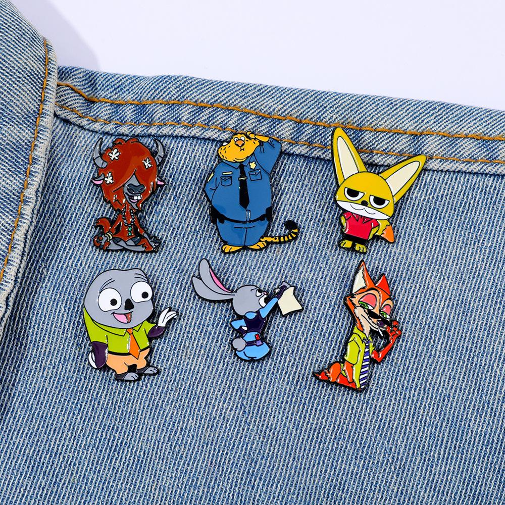 28 Штук Crazy Зверополис Металлическая Значок Ник Лис Джуди Кролик Сплав Эмаль Брошь Горячая Распродажа